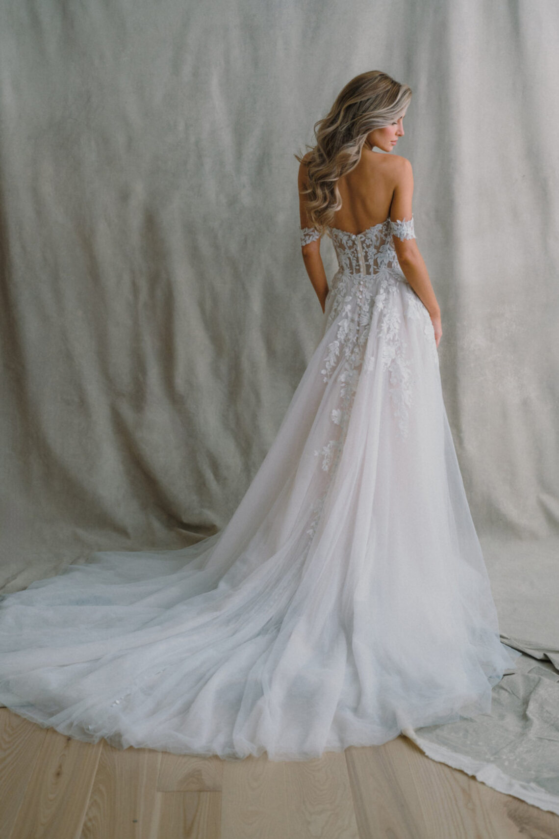 Brautkleid X207 von Allure Bridals kaufen bei Weddingworld 3