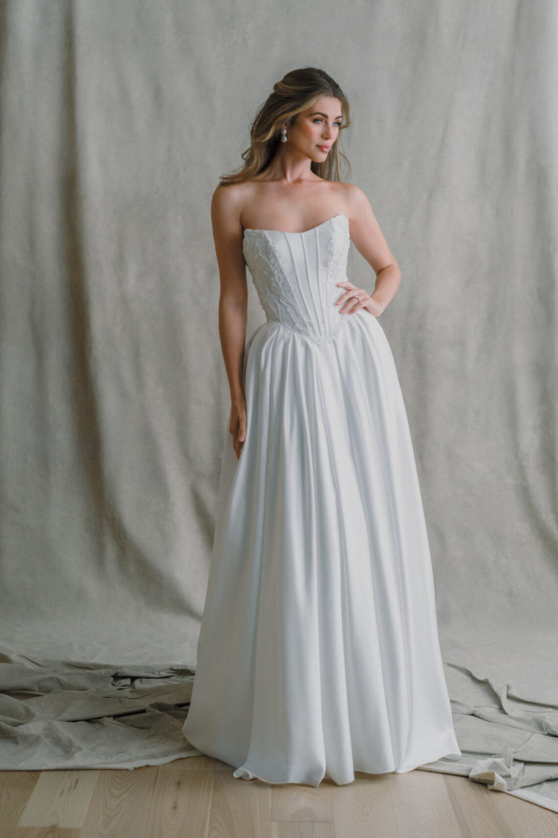 Brautkleid X211 von Allure Bridals kaufen bei Weddingworld 1