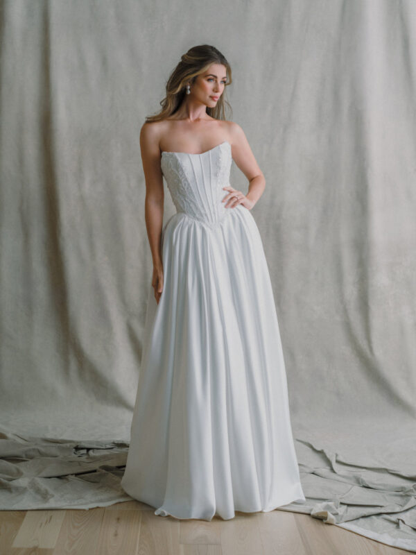 Brautkleider Allure Bridals X211