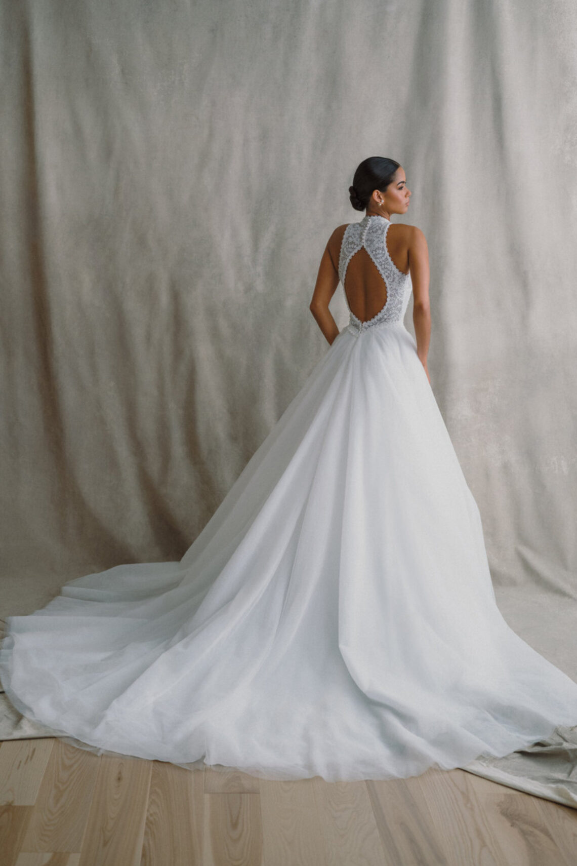 Brautkleid X215von Allure Bridal kaufen bei Weddingworld 3