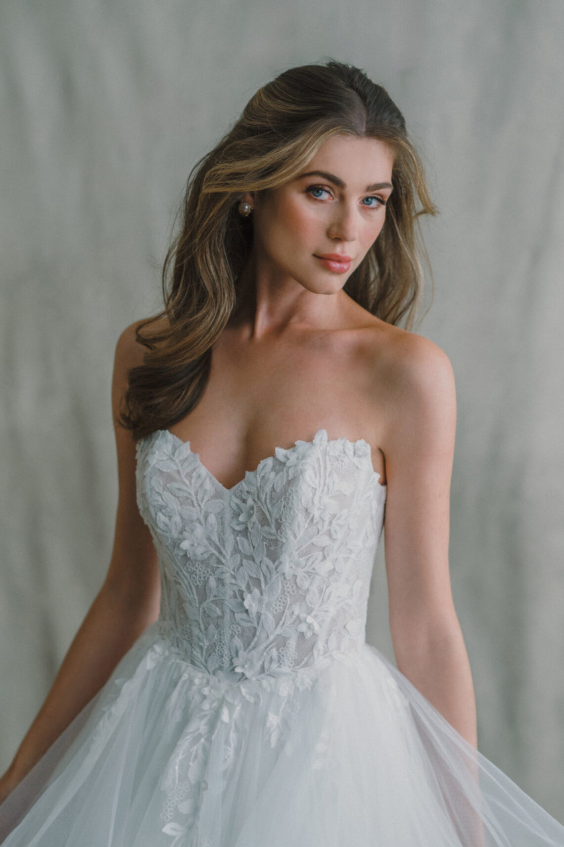 Brautkleid X217 von Allure Bridals kaufen bei Weddingworld 4