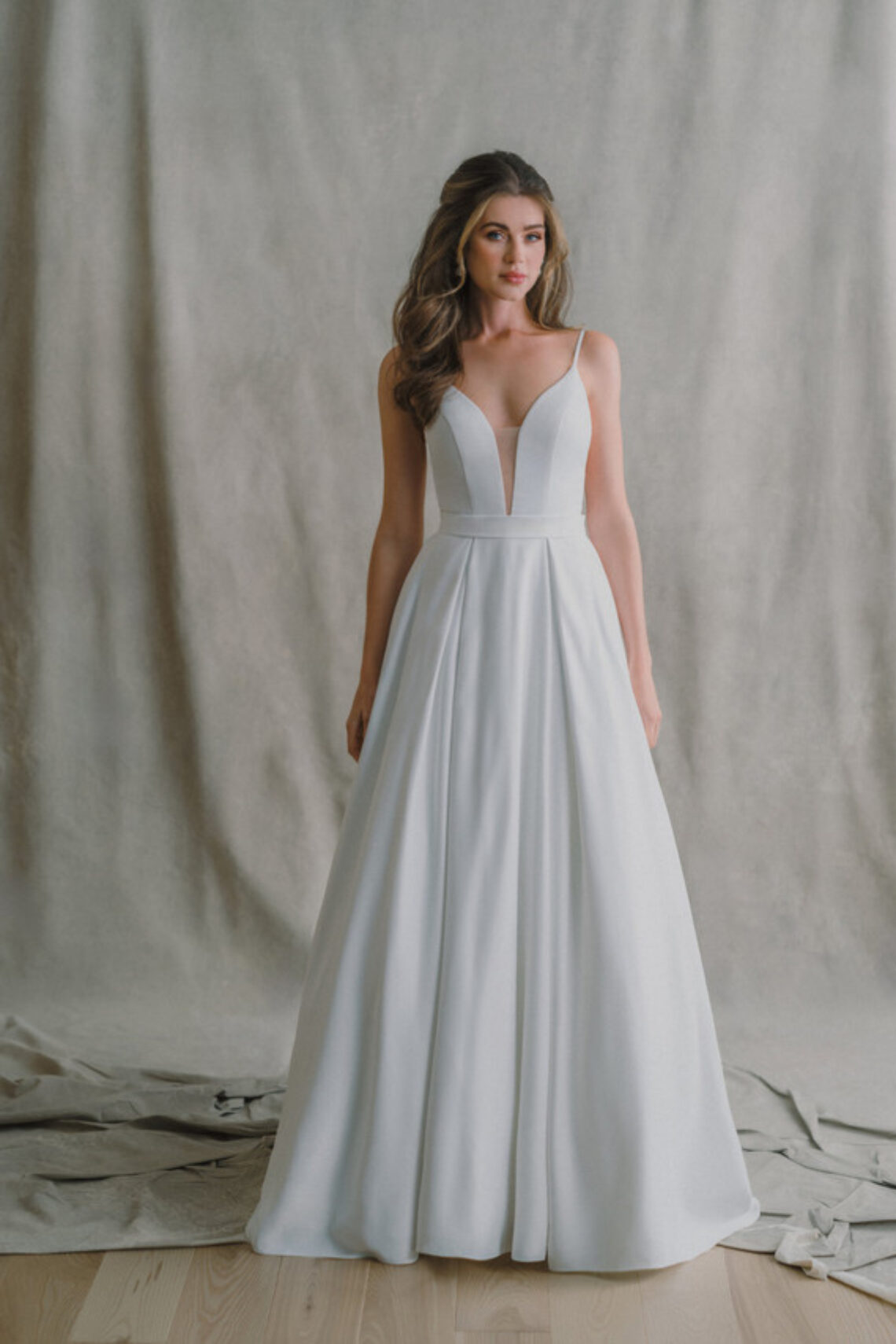 Brautkleid X220 von Allure Bridals kaufen bei Weddingworld 1