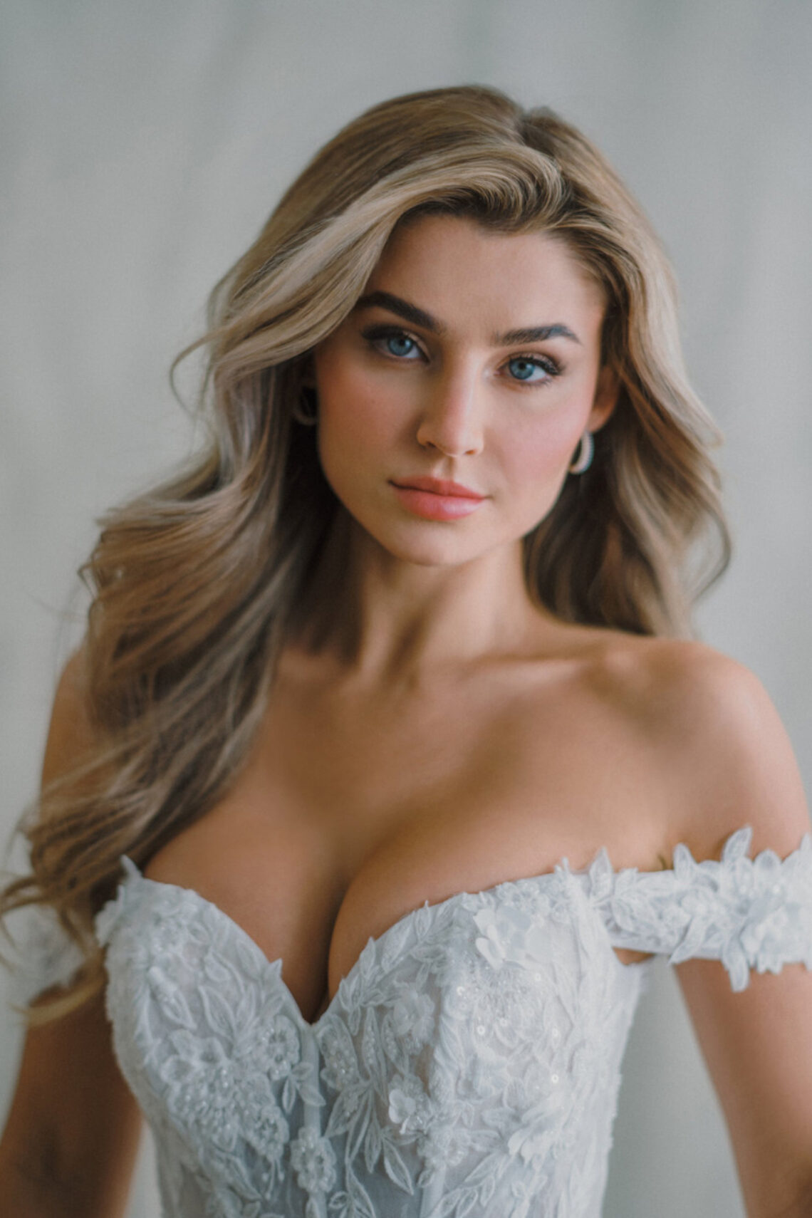 Brautkleid X229 von Allure Bridals kaufen bei Weddingworld 4