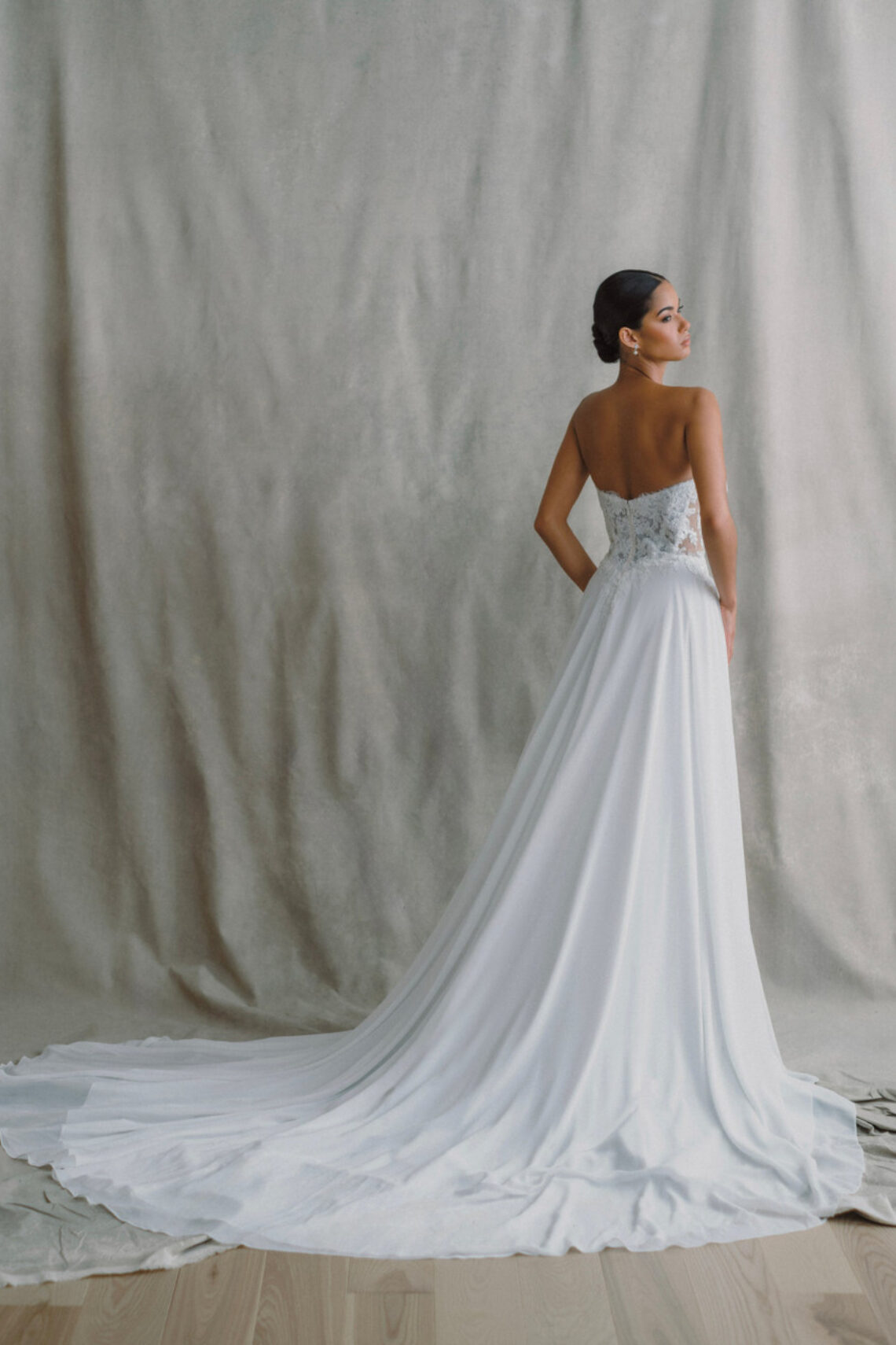 Brautkleid X232 von Allure Bridals kaufen bei Weddingworld 3