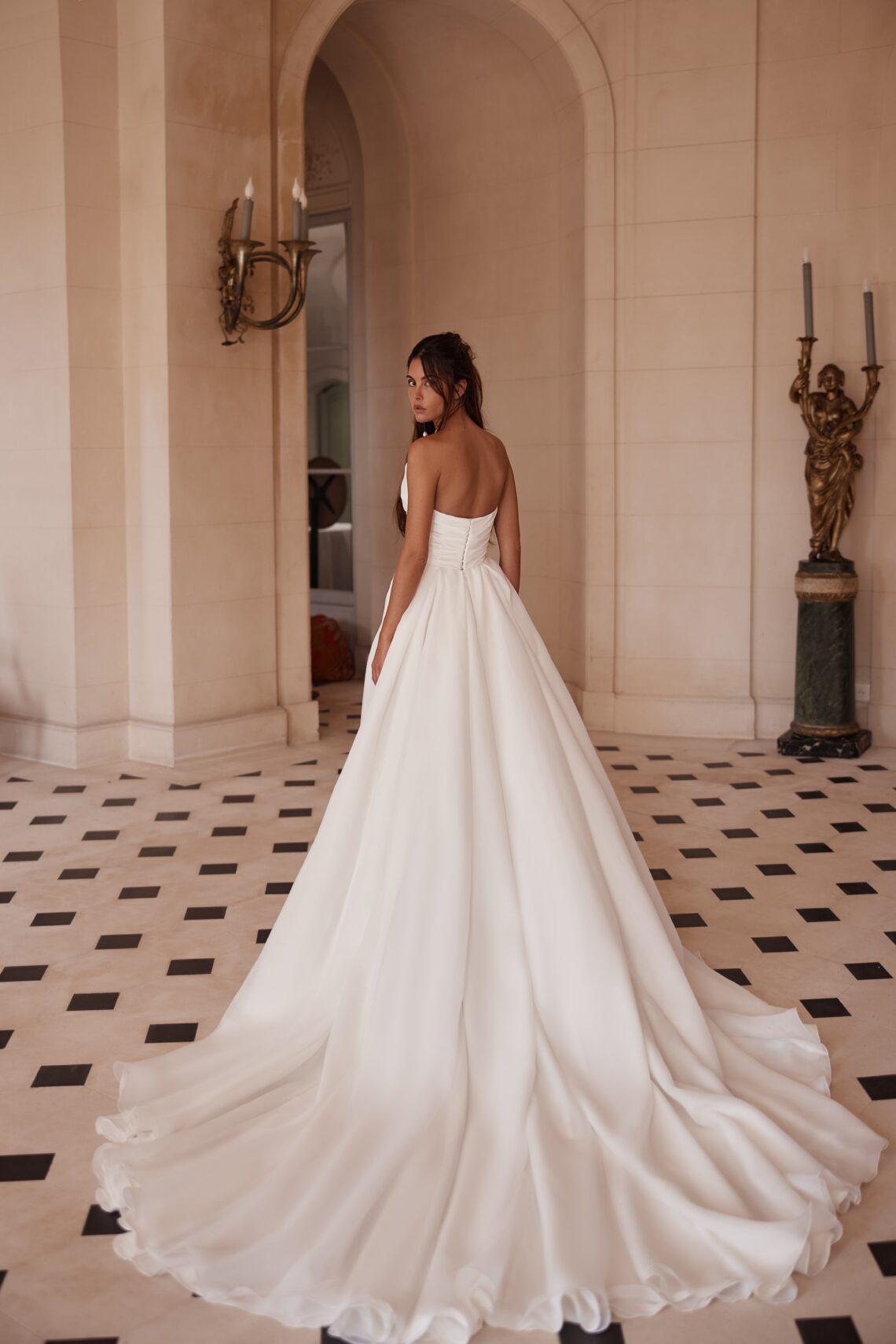 Brautkleid YD18261 Lina von Yedyna kaufen bei Weddingworld 3