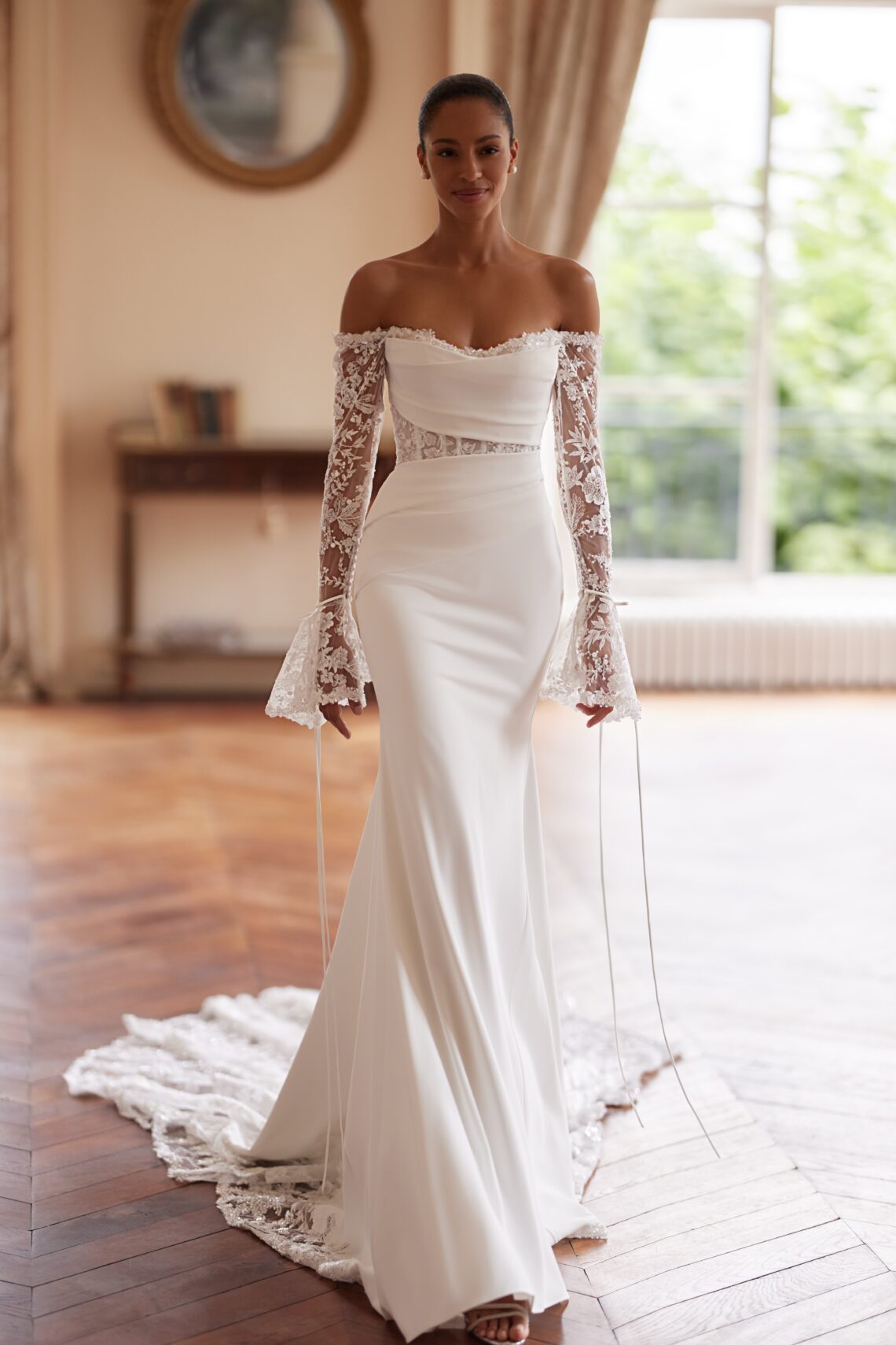Brautkleid YD18304 Josephine von Yedyna kaufen bei Weddingworld 4
