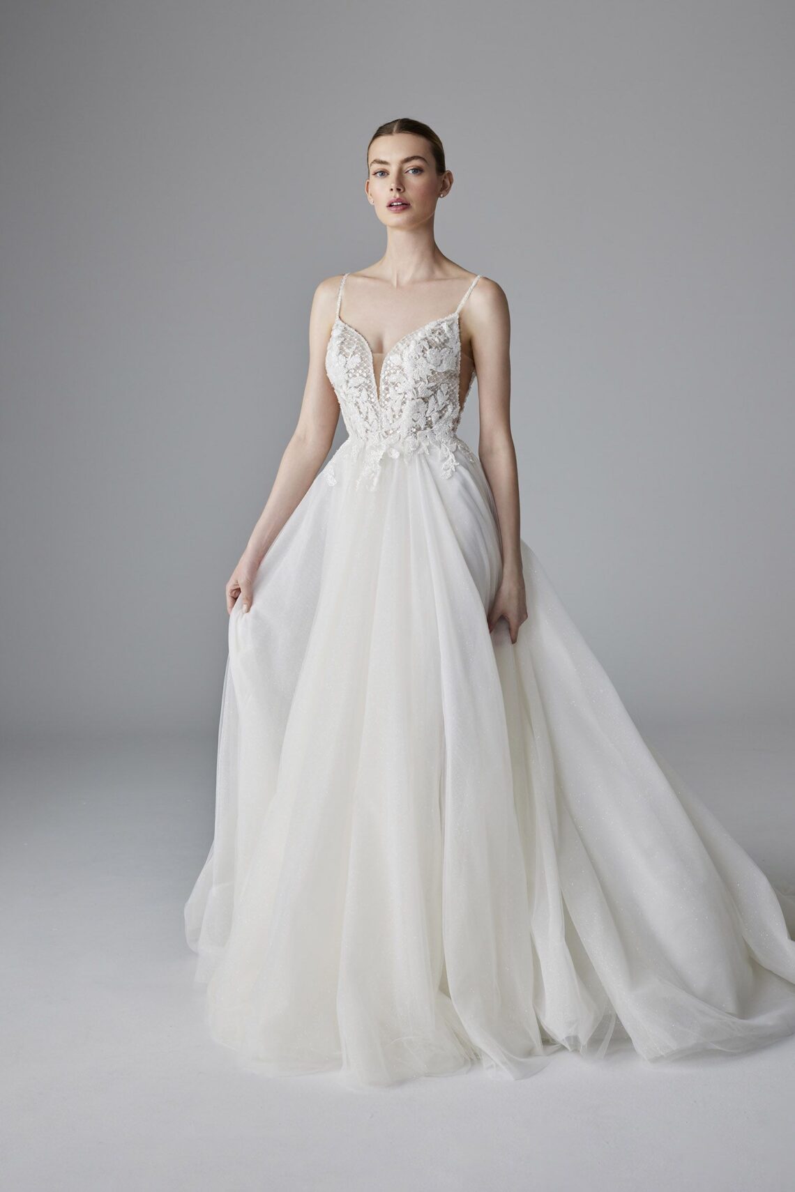 Brautkleid Ailidh von Pronovias kaufen im Weddingworld 1