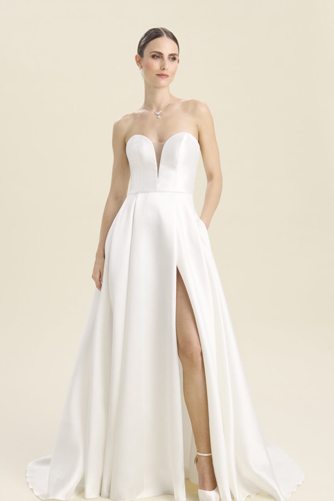 Brautkleid Cordelia von Bianco Evento kaufen im Weddingworld 3