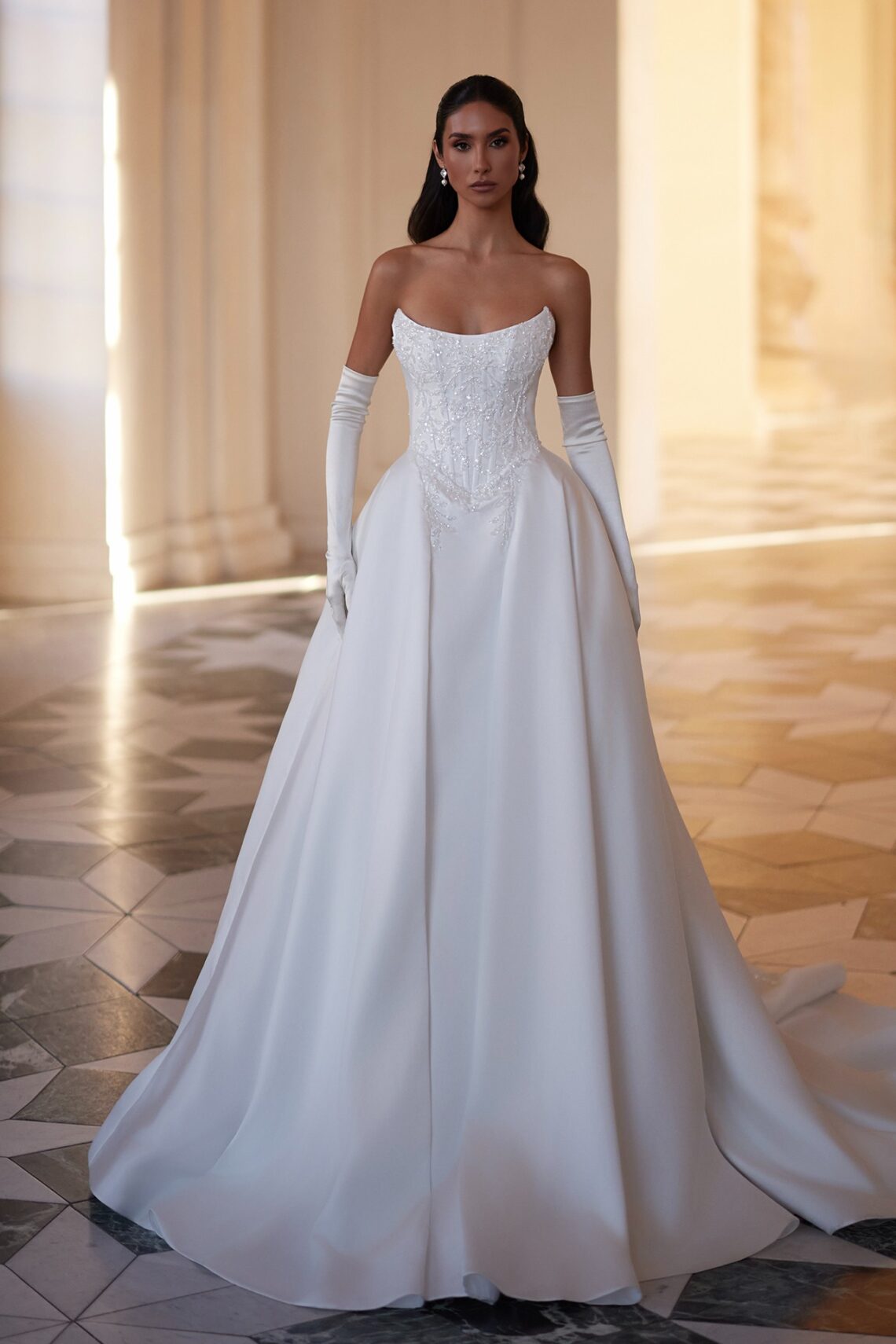 Brautkleid Elen von Dominiss kaufen bei Weddingworld 1