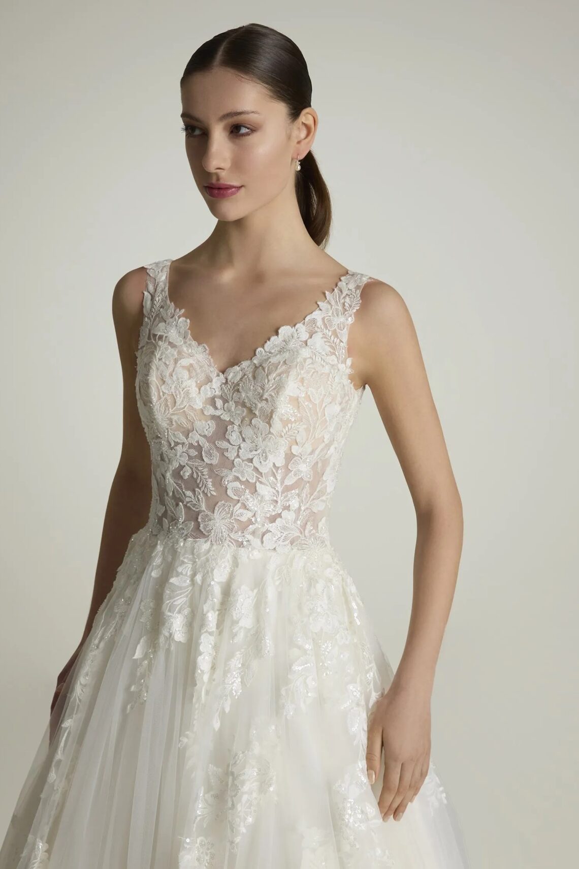 Brautkleid Ensueno von San Patrick kaufen im Weddingworld 3