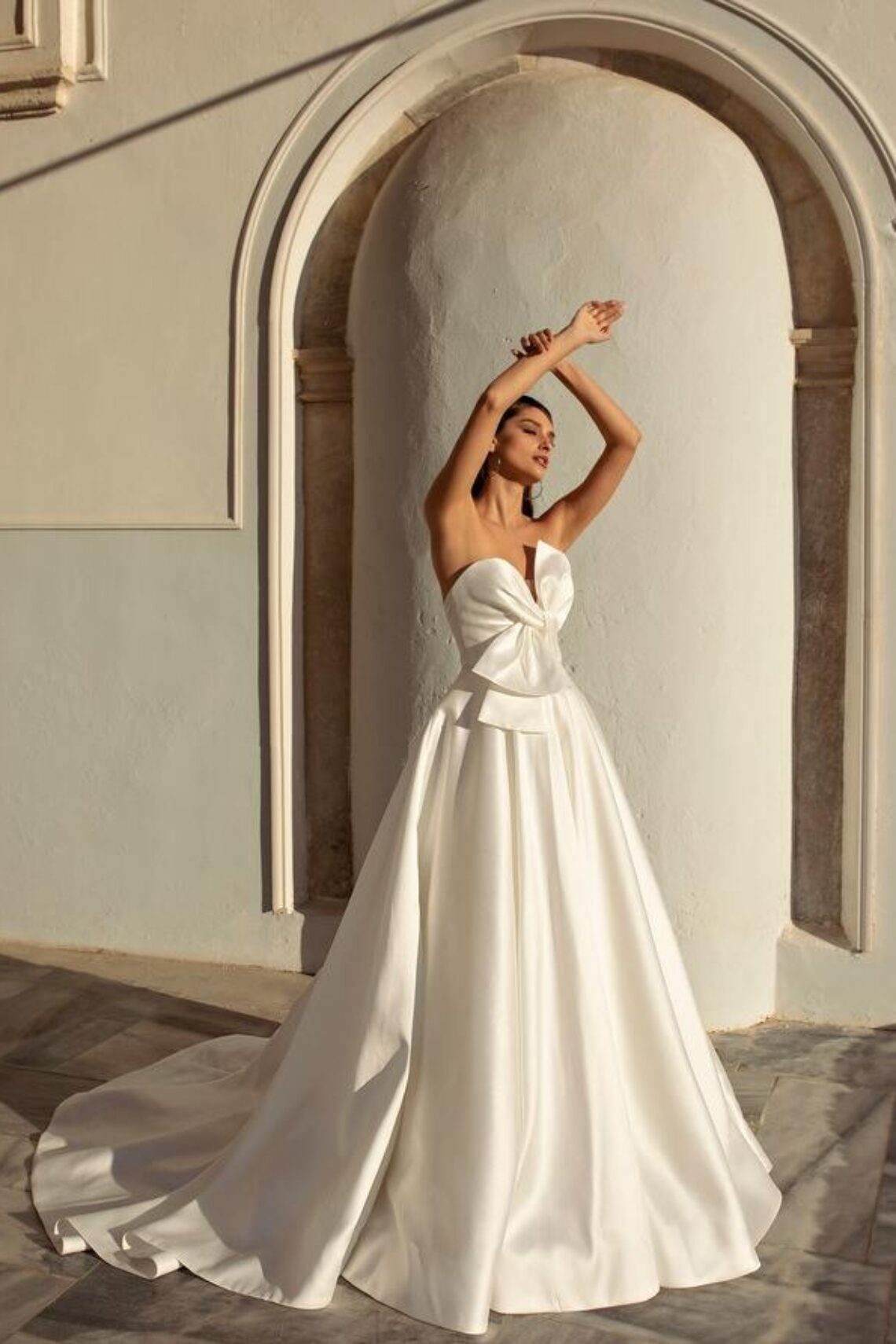 Brautkleid Grand von Dominiss kaufen bei Weddingworld 3