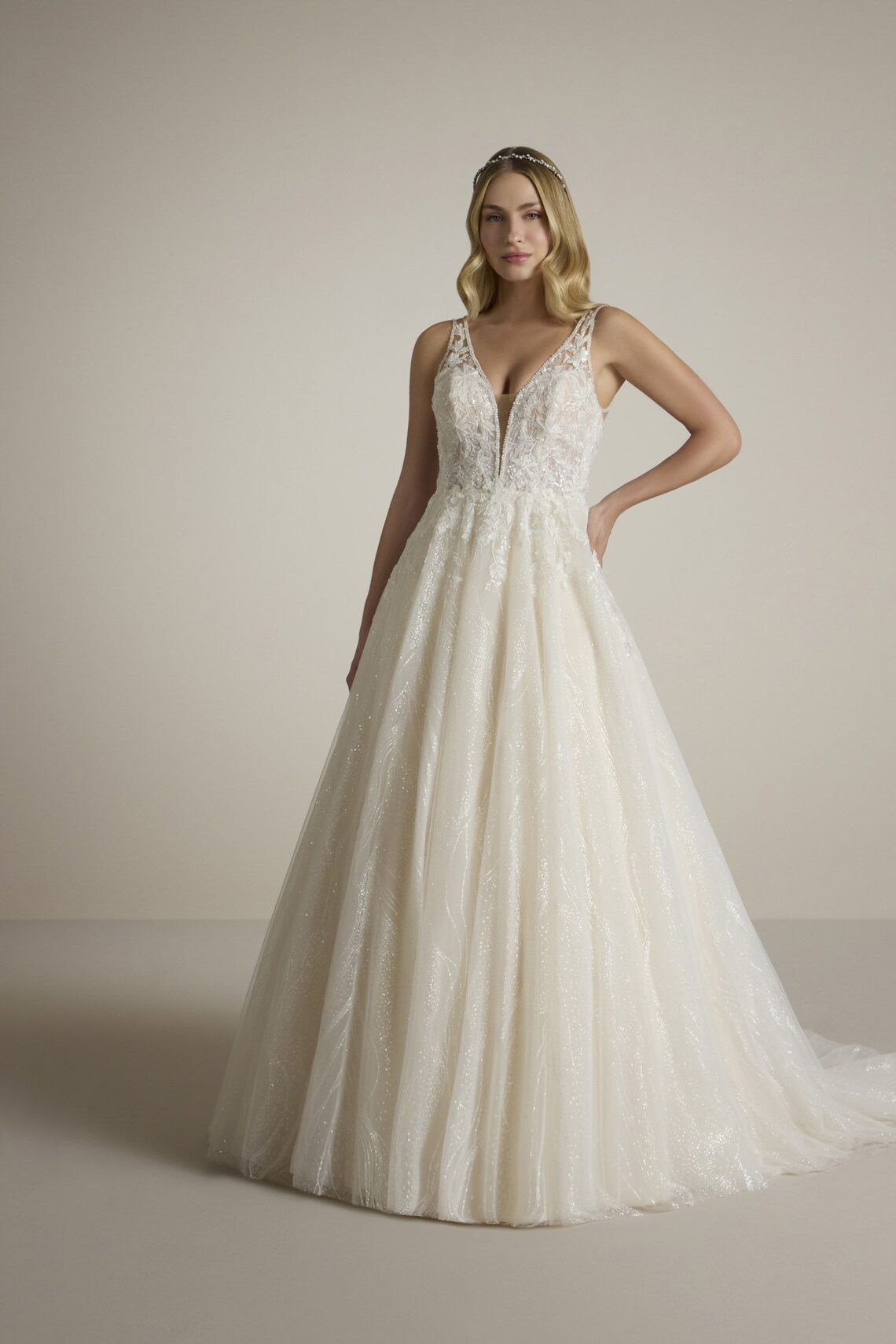 Brautkleid Illusia von Ladybird kaufen im Weddingworld 1