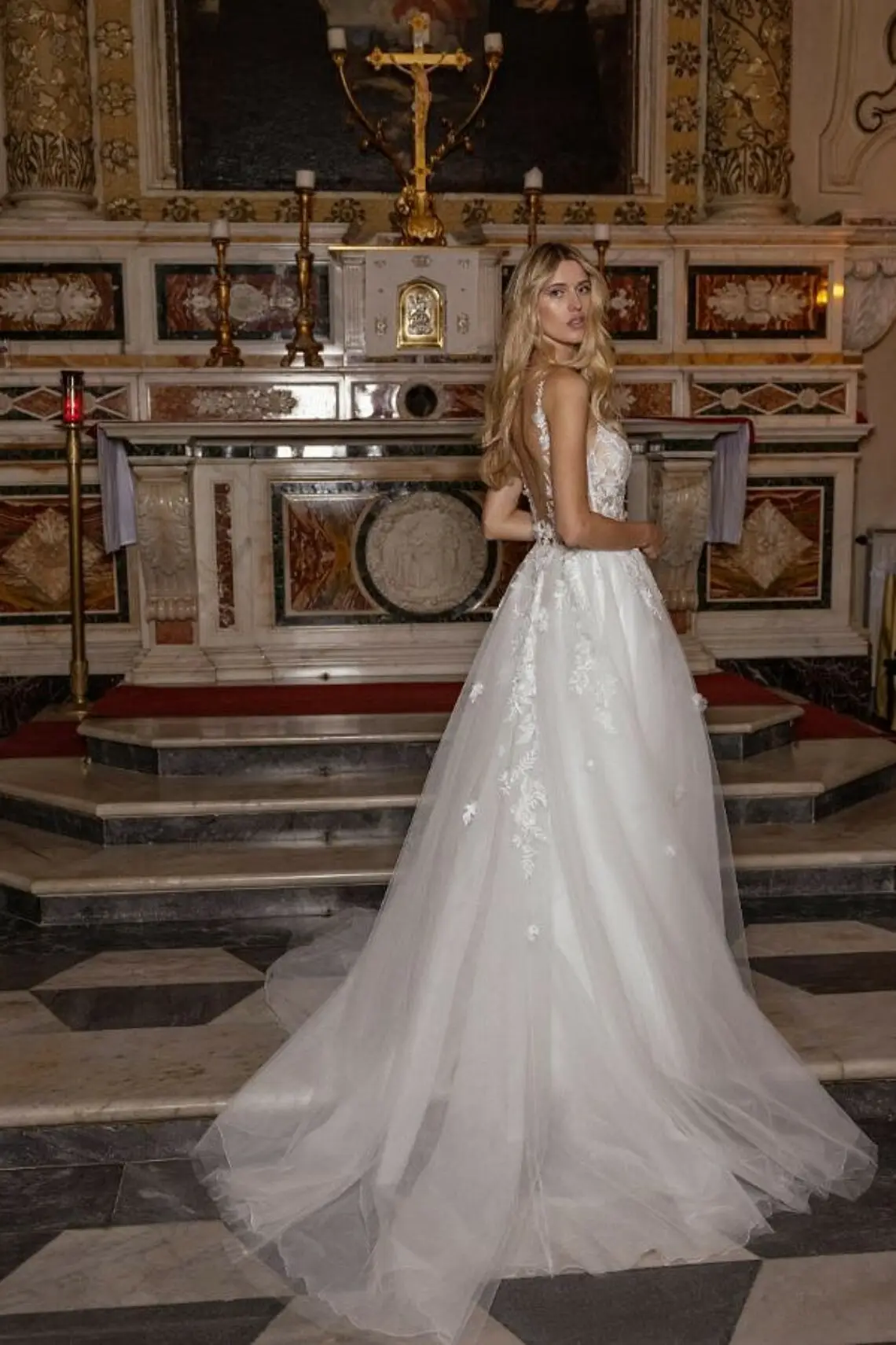 m annemarie_iv_iv_iv_Adorious Collection_Annemarie_Back_6