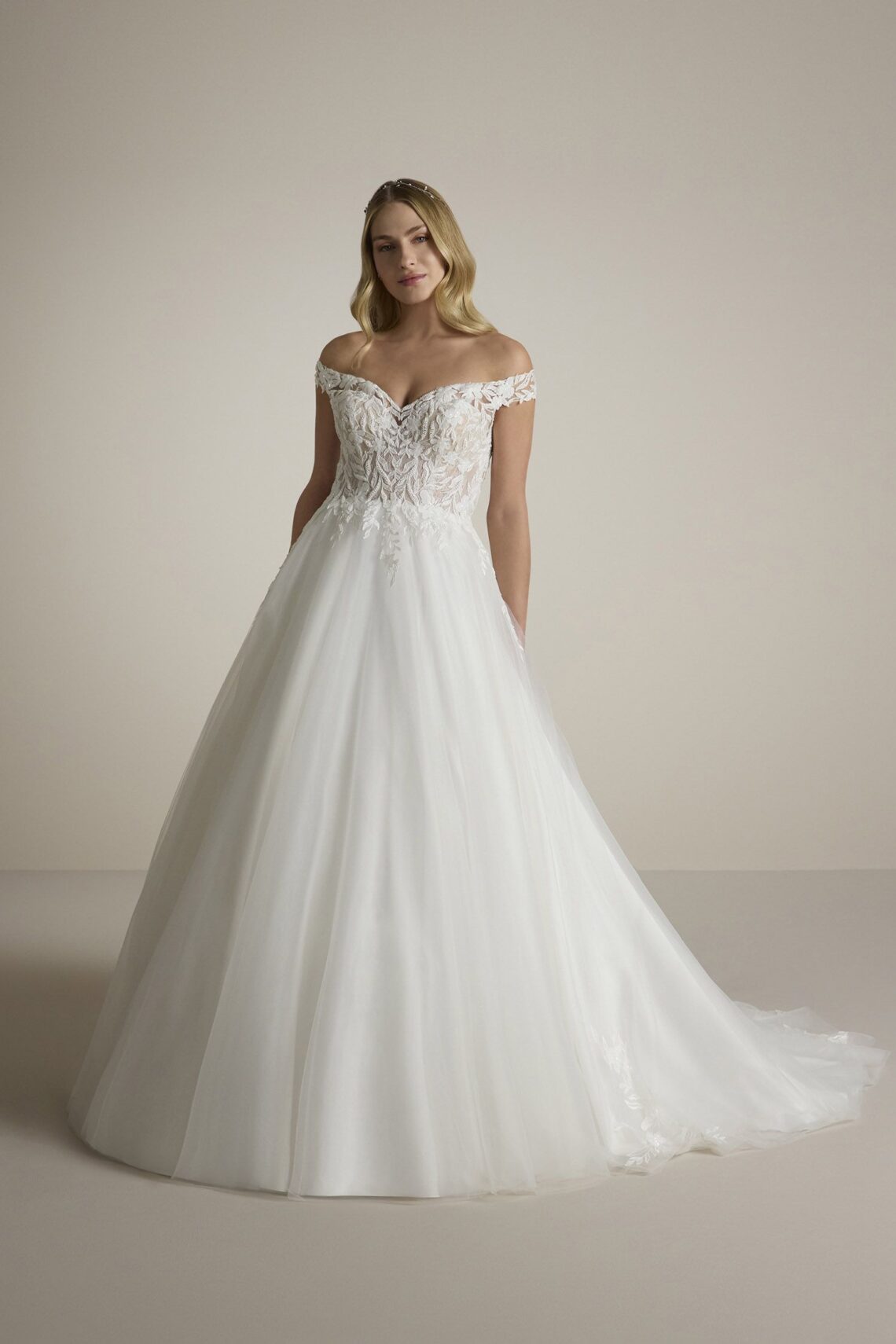 Brautkleid Nemu von Ladybird kaufen im Weddingworld 1