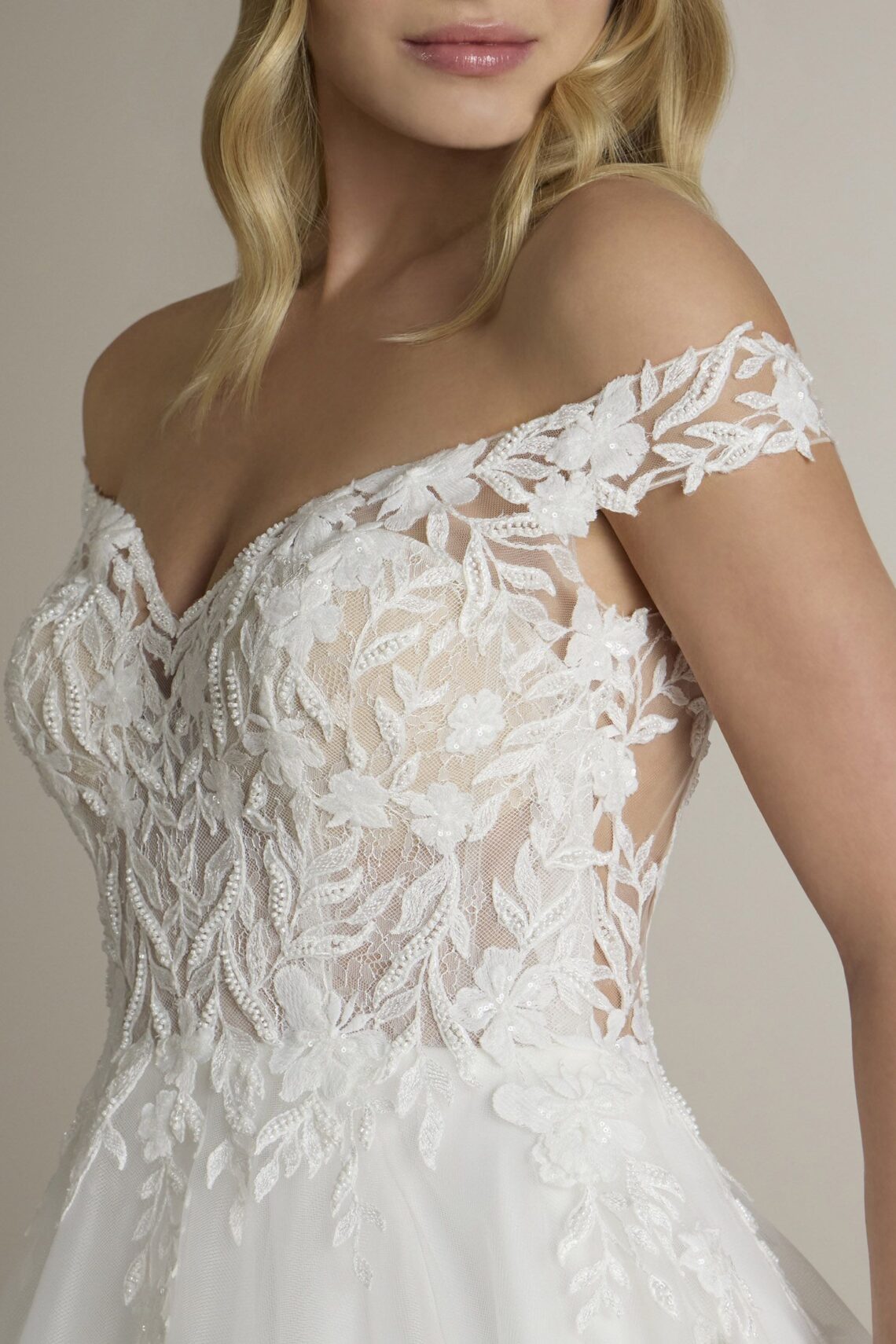 Brautkleid Nemu von Ladybird kaufen im Weddingworld 4