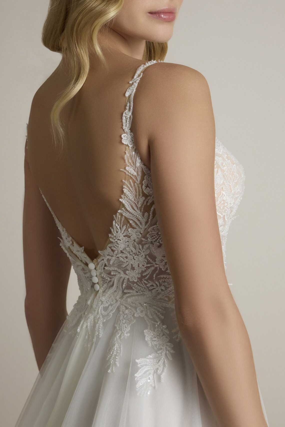 Brautkleid Ratri von Ladybird kaufen im Weddingworld 4